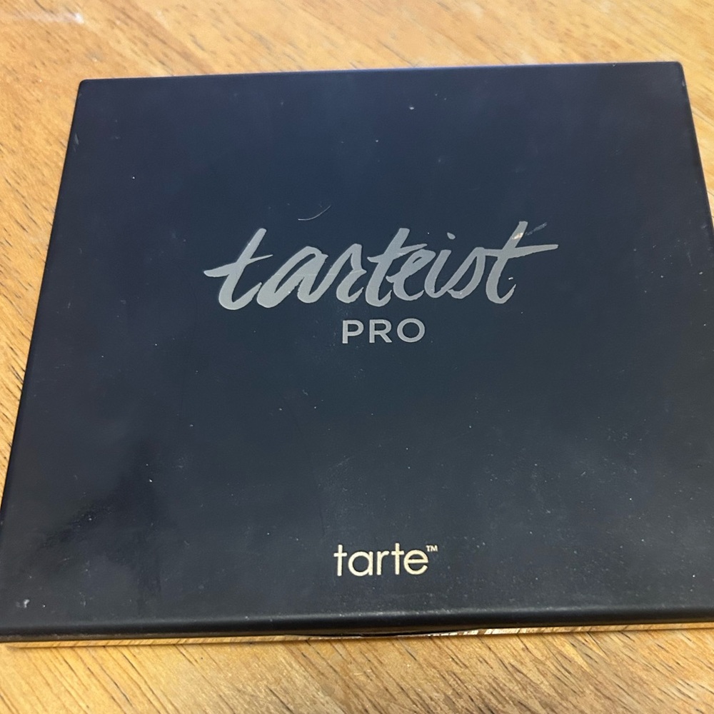 Tarteist Pro by Tarte eyeshadow pallet